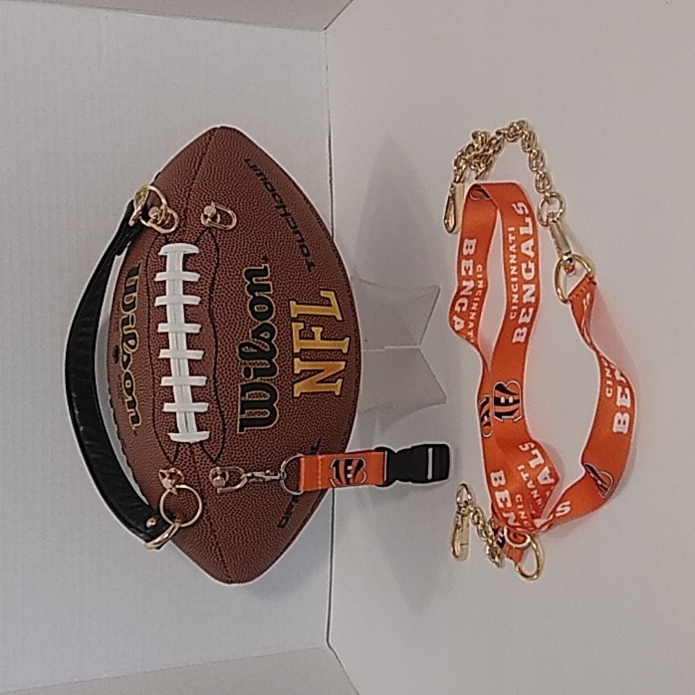 HANDMADE Football Purse (CINCINNATI BENGALS) 🏈 - Picture 11 of 15